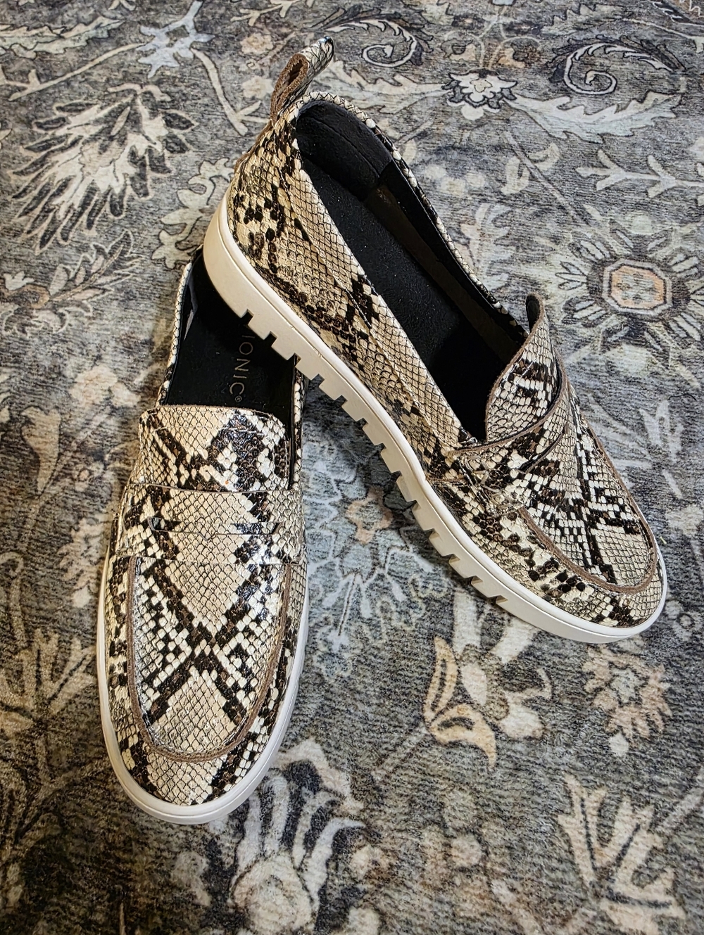 Vionuc Snake-Print Slip-On Loafers in Beige and Black